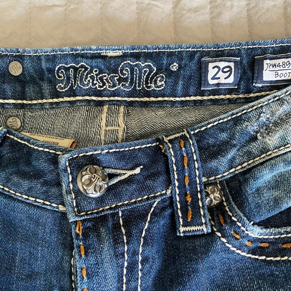 Jeans - Picture 2 of 4